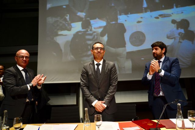 José Luján tomó posesión como nuevo Rector de la UMU - 2, Foto 2