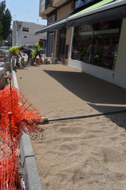 La segunda fase de la adecuación del entorno comercial de Los Vicentes, en marcha - 3, Foto 3