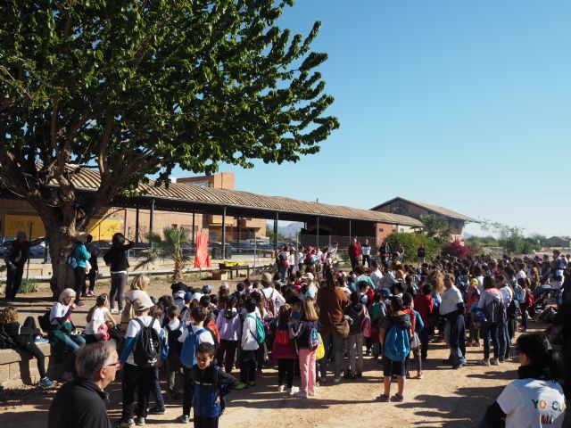 Cientos de escolares de Beniaján caminan en favor del Medio Ambiente - 1, Foto 1
