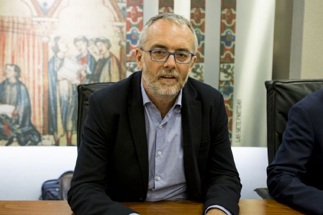 Domingo Segado: El PSOE esconde a Pedro Saura en la campaña electoral, viene menos a la Región que un turista - 1, Foto 1