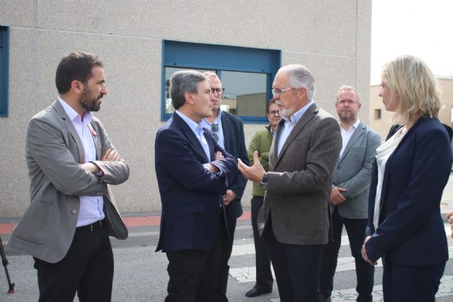 El PSOE se marca el reto de llegar al cien por cien en el consumo de energías renovables para 2050 - 1, Foto 1