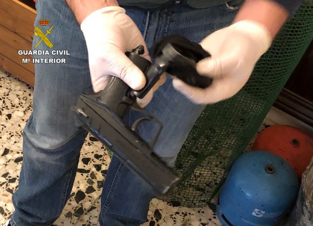 La Guardia Civil desmantela un grupo delictivo dedicado a robar en locales comerciales de Murcia y Alicante - 3, Foto 3