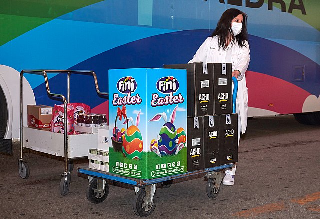 La solidaridad ya viaja en transporte público - 3, Foto 3