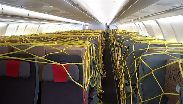 Llega a España un nuevo envío con más de un millón de mascarillas adquiridas por Transportes, Movilidad y Agenda Urbana - 2, Foto 2