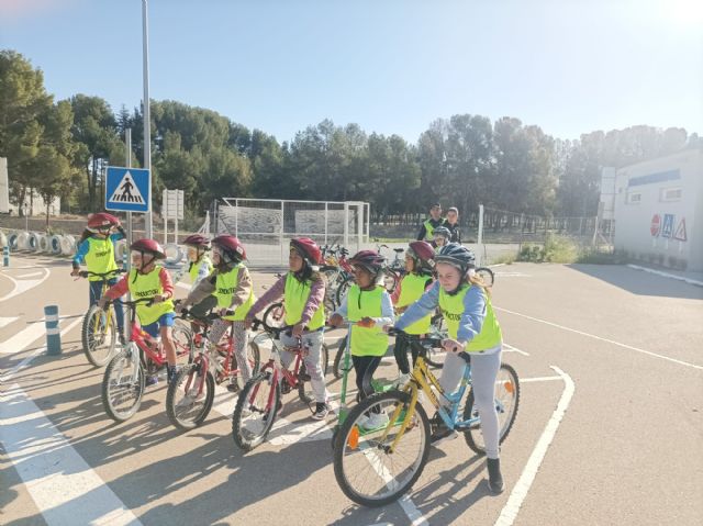 Cuatro detenidos puestos a disposición judicial por delitos de hurtos continuados y robos - 2, Foto 2
