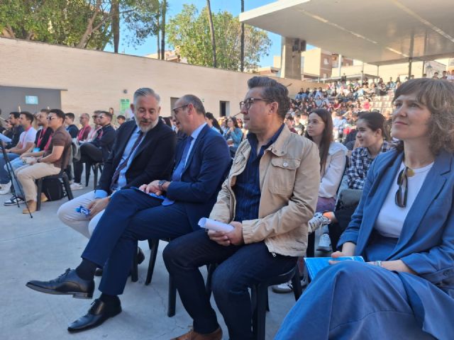 400 alumnos participan en Santomera en el certamen regional ´Jóvenes estudiantes por la historia´ - 2, Foto 2