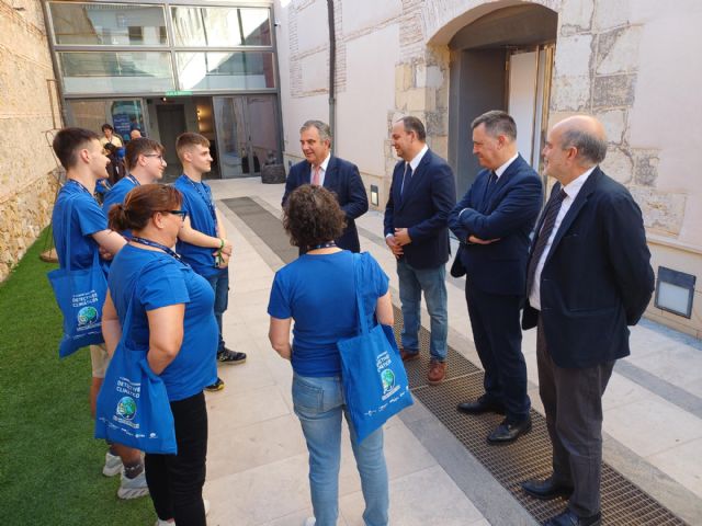 La Región fomenta soluciones al cambio climático a través del concurso para estudiantes II Cumbre Nacional de 'Detectives climáticos' - 2, Foto 2