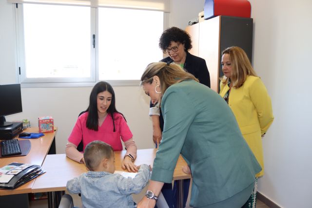 La consejera de Política Social visita el Centro Integral para Personas con Discapacidad de Puerto Lumbreras - 2, Foto 2