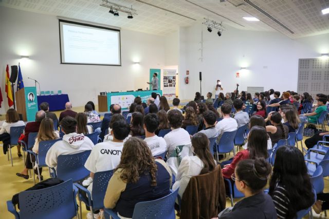 El alcalde destaca la importancia de certámenes como el de investigación Esther Sánchez Pérez para potenciar las capacidades de los estudiantes de Bachillerato - 4, Foto 4