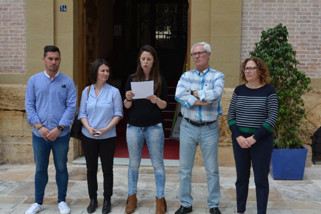 El Ayuntamiento de Águilas se suma a los actos conmemorativos del Día Internacional contra la LGTBIfobia - 1, Foto 1