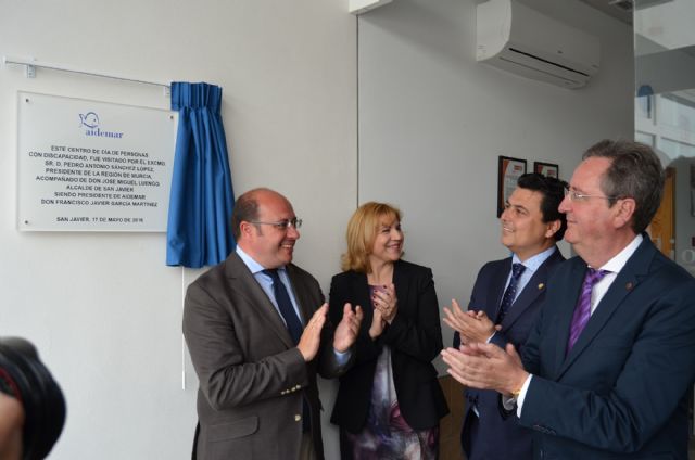 El presidente de la Comunidad destacó la calidad de la atención que presta el Centro de Día de Aidemar - 1, Foto 1