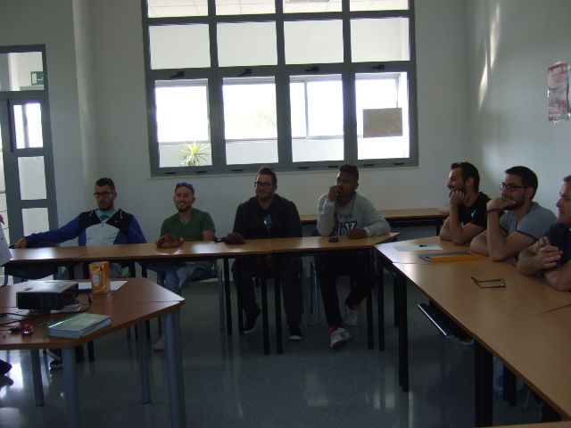 The course "Assembly and Maintenance of Low Voltage Electrical Installations Opens, Foto 2
