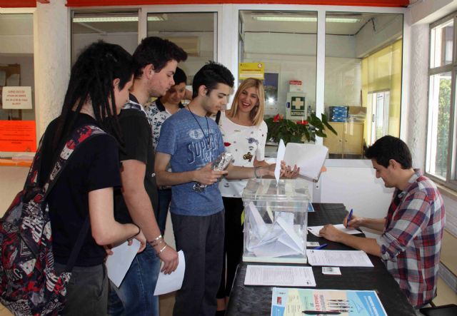 Más de mil alumnos caravaqueños eligen las propuestas de Juventud que serán incluidas en los próximos presupuestos - 1, Foto 1