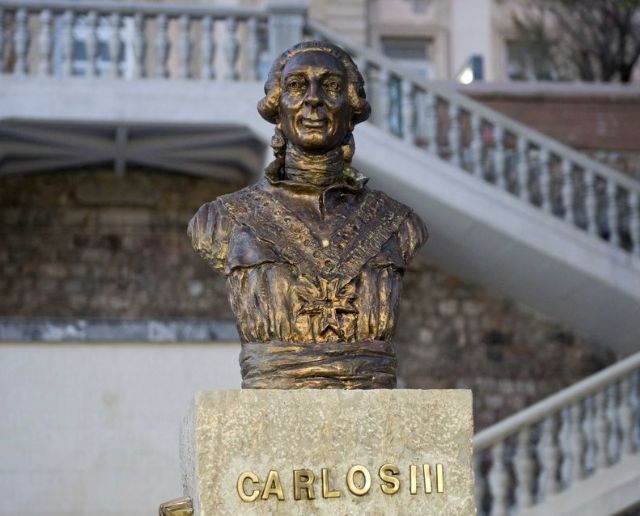 La Noche de los Museos organiza una ruta especial para turistas - 1, Foto 1