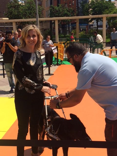 La Plaza de España de Molina de Segura acoge una exhibición de perros guía de la ONCE para mostrar cómo dan seguridad y movilidad a las personas ciegas - 5, Foto 5