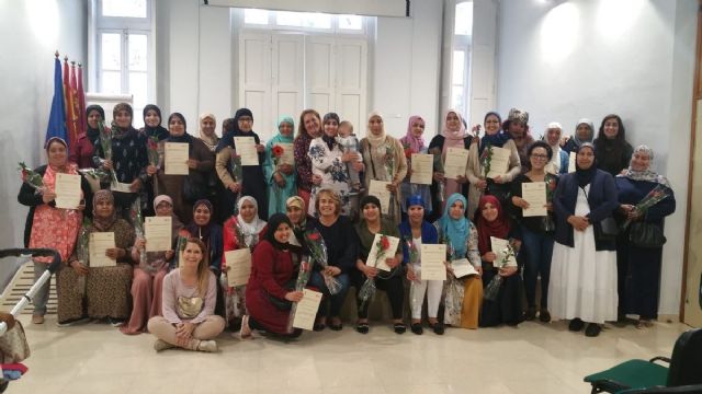 Finalizan los Talleres de Promocion para Mujeres Inmigrantes de los Centros Interculturales - 1, Foto 1