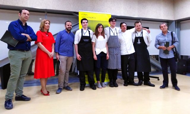 Ricardo Lozano gana el CreaMurcia de gastronomía con su receta de michirones, habitas tiernas y chato murciano - 1, Foto 1