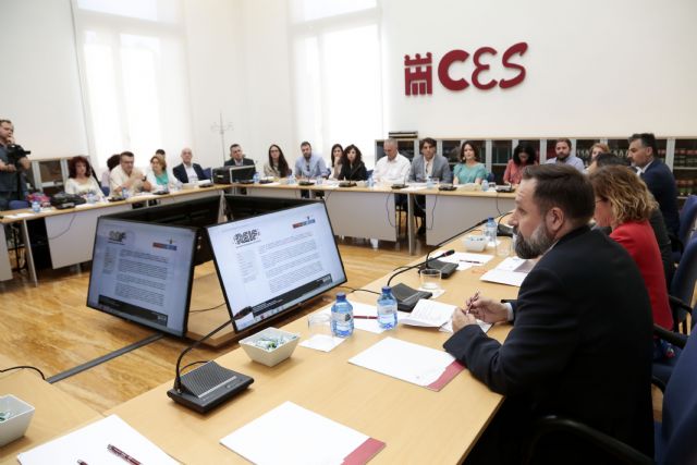 La Universidad de Murcia colabora en la puesta en marcha de la revista de educación e innovación REIF - 2, Foto 2