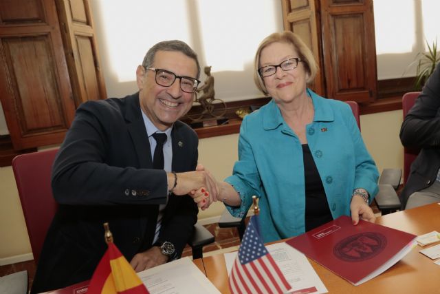 La UMU y la Universidad Internacional de Florida firman un protocolo general de colaboración - 1, Foto 1