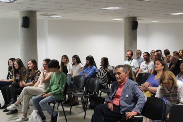 STOP EN LA CAMPAÑA ELECTORAL: Hablando de Filosofía - 2, Foto 2