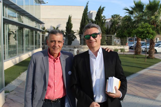 STOP EN LA CAMPAÑA ELECTORAL: Hablando de Filosofía - 3, Foto 3