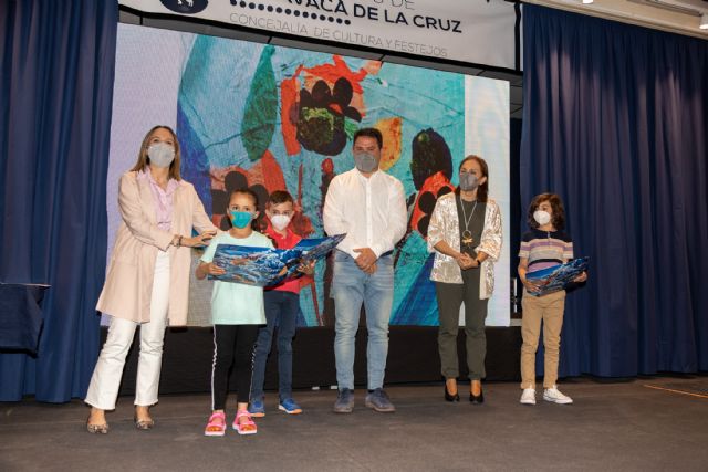 La asociación 'Unidad y Fraternidad', con el apoyo del Ayuntamiento de Caravaca, concede los premios de los concursos escolares del 'Día la Fraternidad' - 2, Foto 2