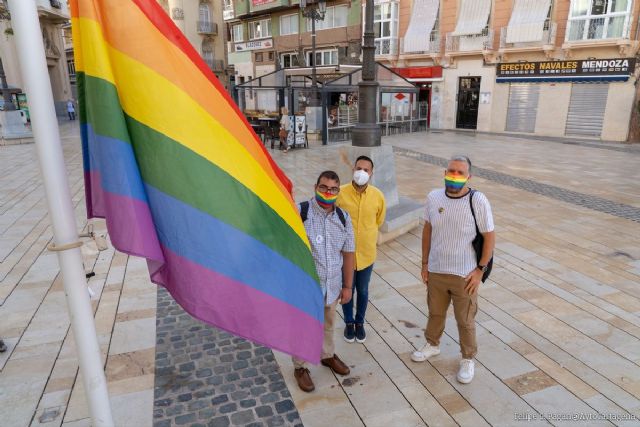 Cartagena defiende la igualdad en el Día Internacional contra la Homofobia, la Transfobia y la Bifobia - 1, Foto 1