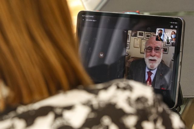 Isabel Franco mantiene un encuentro telemático con Vinton Gray Cerf, pionero estadounidense en Internet - 1, Foto 1