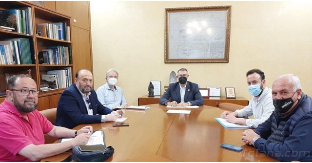 El Presidente de la CHS ha mantenido una reunión con la Comunidad de Regantes del Trasvase Tajo-Segura de Totana, Foto 1