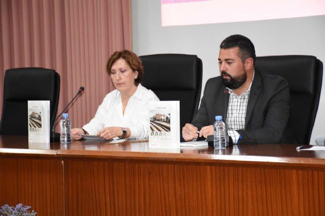 Presentación del libro La Estación de la autora Juana Martínez Vázquez - 1, Foto 1