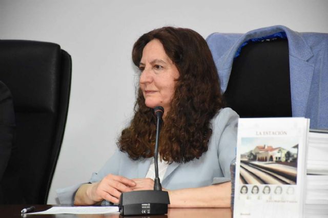 Presentación del libro La Estación de la autora Juana Martínez Vázquez - 2, Foto 2