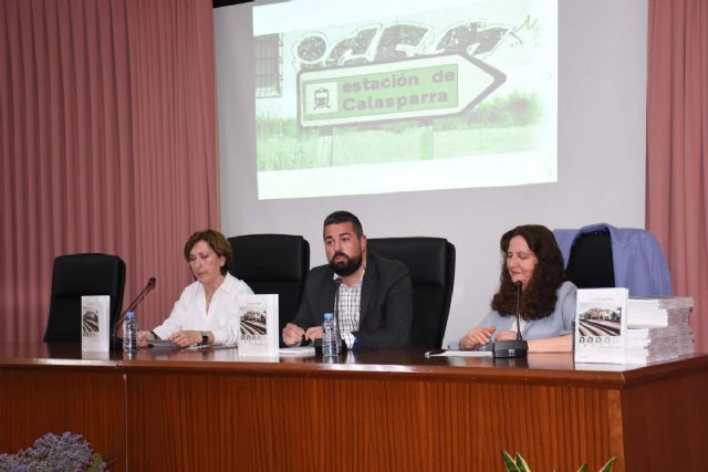 Presentación del libro La Estación de la autora Juana Martínez Vázquez - 3, Foto 3