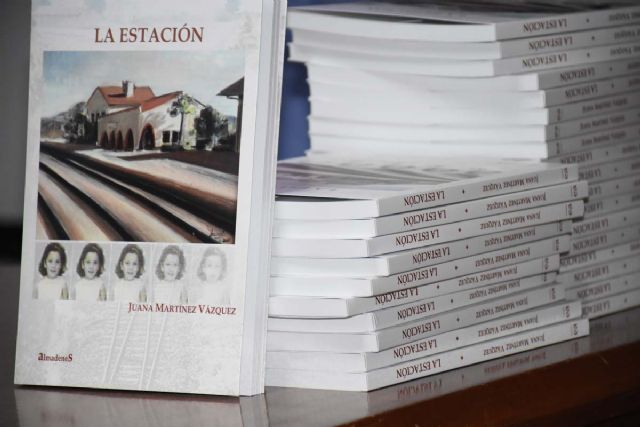 Presentación del libro La Estación de la autora Juana Martínez Vázquez - 4, Foto 4