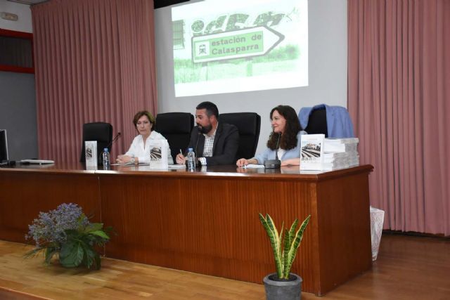 Presentación del libro La Estación de la autora Juana Martínez Vázquez - 5, Foto 5