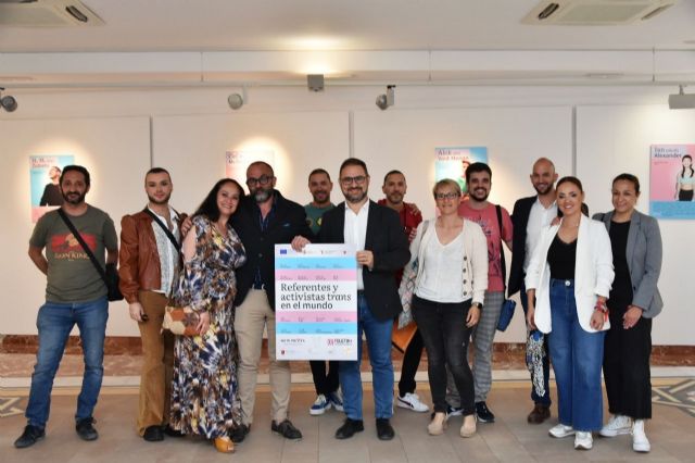 Lorca conmemora el Día Mundial Contra la LGTBIfobia con la exposición fotográfica ´Referentes y Activistas Trans en el Mundo´ - 1, Foto 1