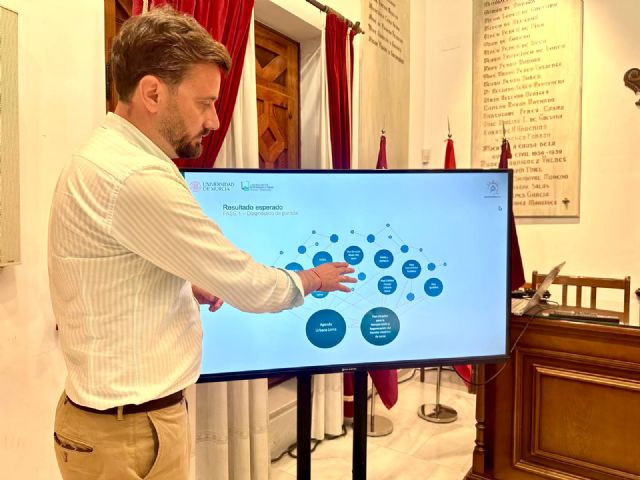 El Gobierno de Lorca afronta la elaboración de un Plan Director de Sociedad de la Información que ayudará a impulsar el nuevo modelo de municipio, dentro del 'Compromiso Marco Lorca 2032' - 1, Foto 1