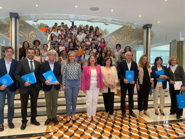 Escolares de la Región se comprometen a poner en marcha pequeñas acciones para fomentar la solidaridad - 1, Foto 1