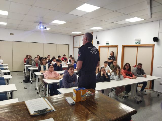 Los Colegios Santa María de la Paz y San Buenaventura Capuchinos ganadores del XXXIII Concurso de Educación Vial y Prevención de Accidentes - 1, Foto 1