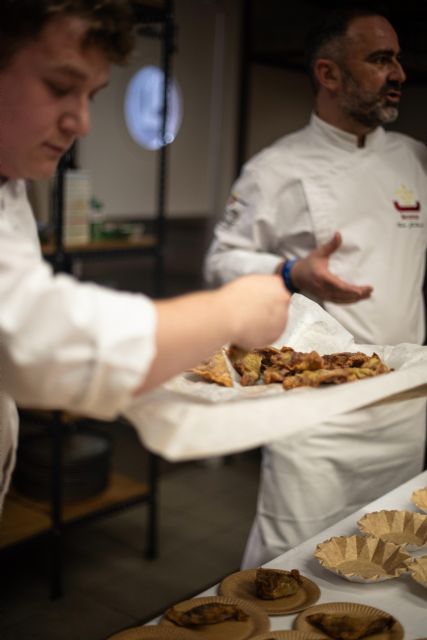 Centenares de personas participan en los showcooking del Festival Murcia Tres Culturas para conocer los secretos de la gastronomía judía, cristiana y árabe - 2, Foto 2