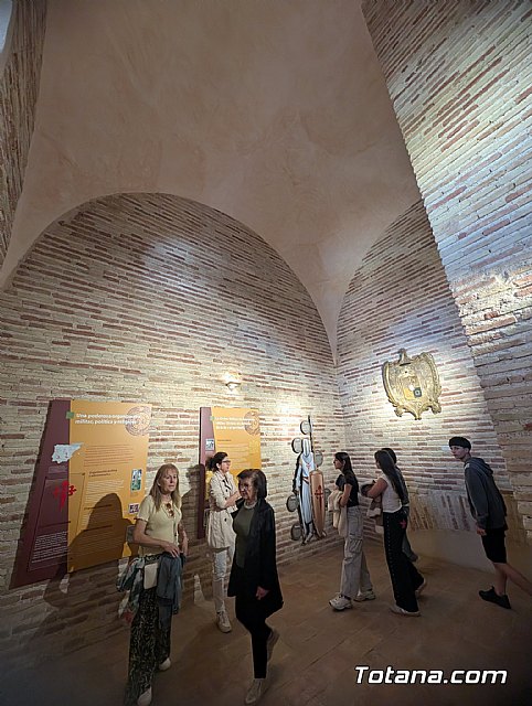 Un viaje por la historia viva de la Torre de Santiago, Foto 7