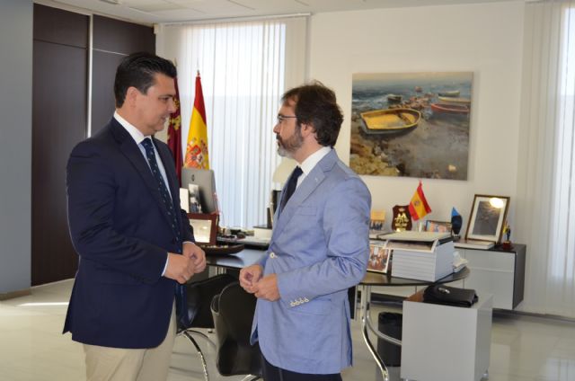 El Mar Menor y las infraestructuras centraron la reunión del consejero de Fomento, Pedro Rivera con el Alcalde en su visita de trabajo a San Javier - 1, Foto 1