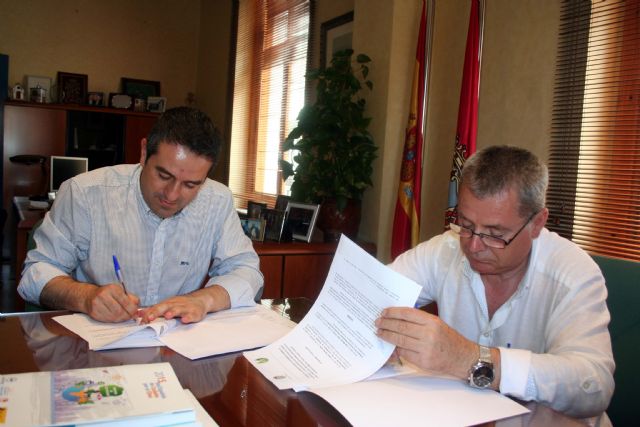 El Alcalde firma un convenio de colaboración con la Asociación de Reciclaje y Reutilización del Sureste - 3, Foto 3