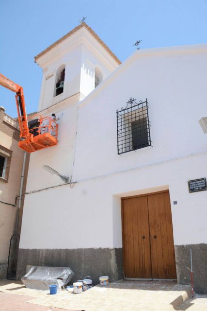La próxima semana concluirán los trabajos de pintura de la Ermita de San Juan Bautista - 2, Foto 2