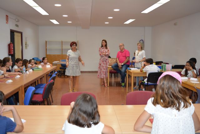 El club de la ola, una iniciativa para fomentar la lectura y la escritura entre los niños y jóvenes - 1, Foto 1