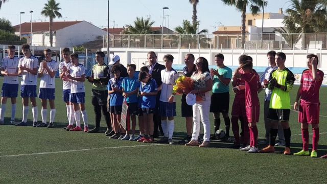 La Escuela Municipal de Fútbol Base rinde homenaje a Jesús Navarro - 1, Foto 1