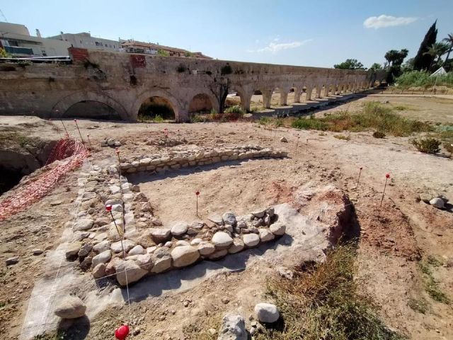Recta final de la primera fase de las obras de acondicionamiento del entorno del Acueducto - 4, Foto 4