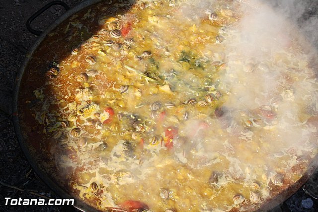 Viajar, estar con los nuestros y la gastronomía, claves de la felicidad para los españoles - 1, Foto 1