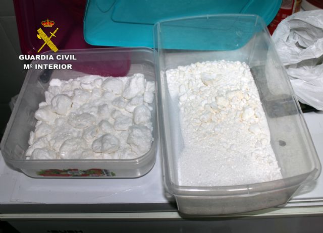 La Guardia Civil desmantela una nutrida organización criminal dedicada al cultivo y tráfico de droga en la comarca del Noroeste - 1, Foto 1