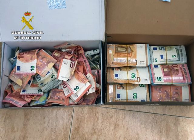 La Guardia Civil desmantela una nutrida organización criminal dedicada al cultivo y tráfico de droga en la comarca del Noroeste - 2, Foto 2