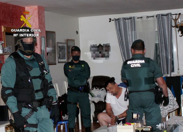 La Guardia Civil desmantela una nutrida organización criminal dedicada al cultivo y tráfico de droga en la comarca del Noroeste - 4, Foto 4